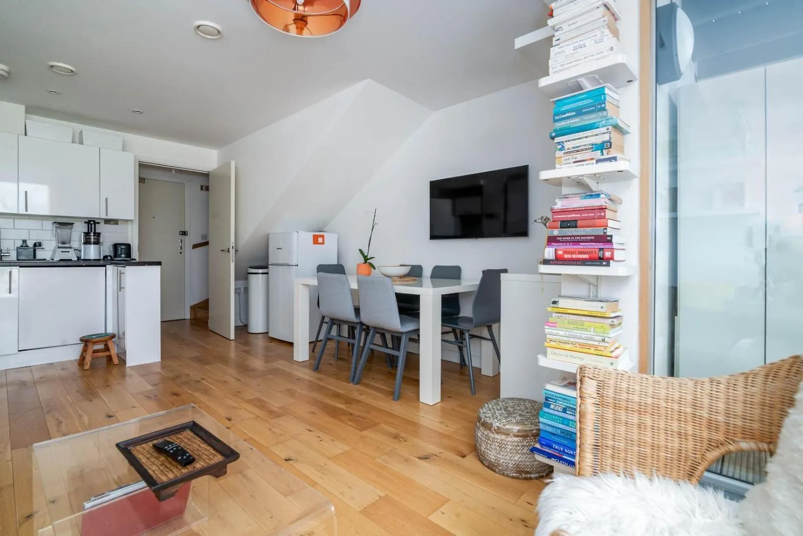 Guestready - Stylish Stay With Skyline Views London Apartment