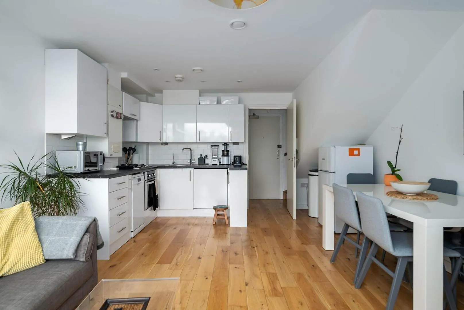 Guestready - Stylish Stay With Skyline Views London